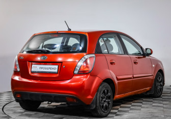 Подержанный автомобиль Kia Rio Hatchback 2009 года (5 фото)