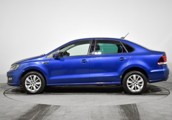 Подержанный автомобиль Volkswagen Polo Sedan 2019 года (8 фото)