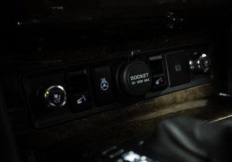 Подержанный автомобиль Infiniti QX80 2014 года (19 фото)