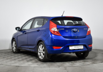 Подержанный автомобиль Hyundai Solaris Hatchback 2012 года (7 фото)