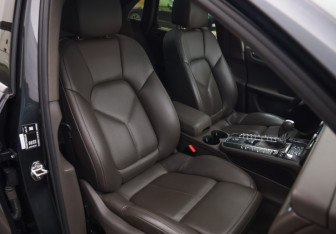 Подержанный автомобиль Porsche Macan 2019 года (27 фото)
