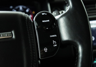 Подержанный автомобиль Land Rover Range Rover 2018 года (21 фото)