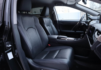 Подержанный автомобиль Lexus RX 2020 года (21 фото)