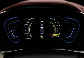 Подержанный автомобиль Geely Coolray 2023 года (28 фото)