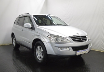 Подержанный автомобиль SsangYong Kyron 2012 года (3 фото)