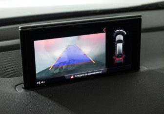 Подержанный автомобиль Audi Q7 2016 года (18 фото)