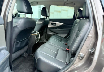 Подержанный автомобиль Nissan Murano Suv 2020 года (21 фото)