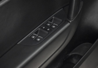 Подержанный автомобиль Volkswagen Touareg 2013 года (10 фото)