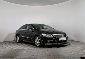 Подержанный автомобиль Volkswagen Passat CC 2011 года (3 фото)