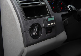 Подержанный автомобиль Volkswagen Caravelle 2008 года (21 фото)