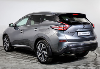 Подержанный автомобиль Nissan Murano Suv 2019 года (7 фото)