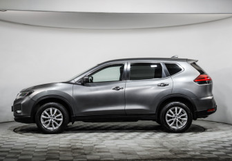Подержанный автомобиль Nissan X-Trail 2019 года (8 фото)