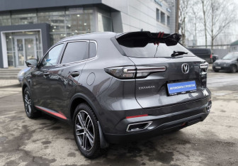 Подержанный автомобиль Changan UNI-S 2024 года (6 фото)