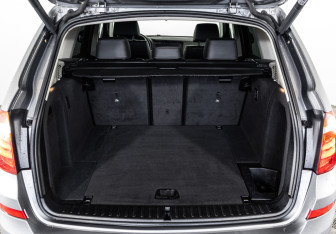 Подержанный автомобиль BMW X3 2014 года (21 фото)