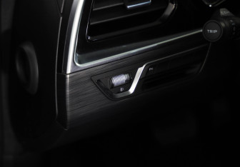 Подержанный автомобиль Geely Tugella 2021 года (24 фото)