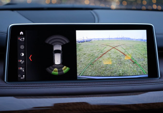 Подержанный автомобиль BMW X5 M 2015 года (16 фото)