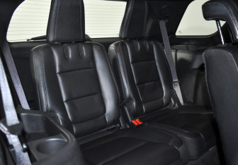 Подержанный автомобиль Ford Explorer 2013 года (13 фото)