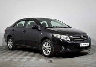 Подержанный автомобиль Toyota Corolla Sedan 2007 года (3 фото)