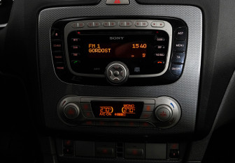 Подержанный автомобиль Ford Focus Hatchback 2011 года (14 фото)