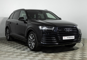 Подержанный автомобиль Audi Q7 2019 года (3 фото)