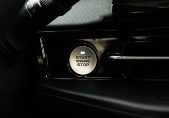 Подержанный автомобиль Changan UNI-S 2024 года (20 фото)