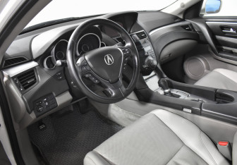 Подержанный автомобиль Acura ZDX 2012 года (9 фото)