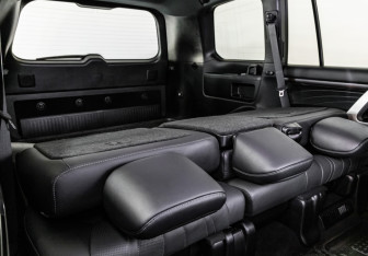 Подержанный автомобиль Toyota Land Cruiser Suv 2020 года (34 фото)