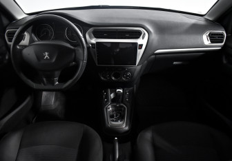 Подержанный автомобиль Peugeot 301 2013 года (13 фото)