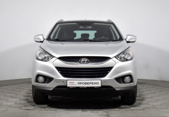 Подержанный автомобиль Hyundai ix35 2011 года (2 фото)