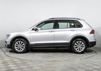 Подержанный автомобиль Volkswagen Tiguan 2018 года (8 фото)