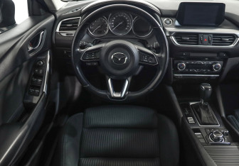 Подержанный автомобиль Mazda 6 Sedan 2017 года (11 фото)