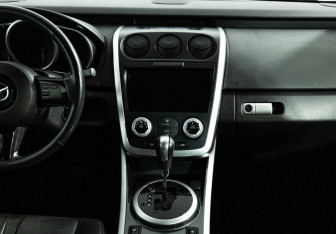Подержанный автомобиль Mazda CX-7 2008 года (14 фото)
