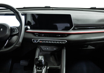 Подержанный автомобиль Geely Coolray 2024 года (14 фото)
