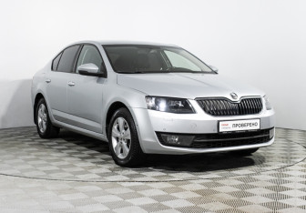 Подержанный автомобиль Skoda Octavia Liftback 2013 года (3 фото)