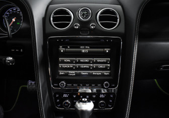 Подержанный автомобиль Bentley Continental GT Coupe 2013 года (20 фото)