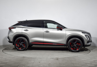Подержанный автомобиль Omoda C5 2023 года (4 фото)
