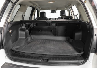 Подержанный автомобиль Land Rover Freelander 2012 года (27 фото)