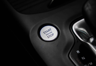 Подержанный автомобиль Infiniti QX50 2018 года (18 фото)