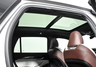 Подержанный автомобиль Geely Monjaro 2023 года (22 фото)