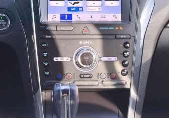 Подержанный автомобиль Ford Explorer 2019 года (15 фото)