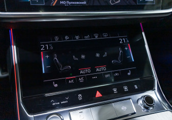 Подержанный автомобиль Audi A6 Wagon 2019 года (23 фото)
