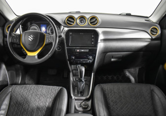Подержанный автомобиль Suzuki Vitara 2021 года (13 фото)
