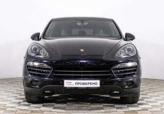 Подержанный автомобиль Porsche Cayenne 2013 года (2 фото)