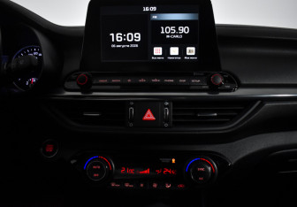 Подержанный автомобиль Kia Cerato Sedan 2021 года (16 фото)