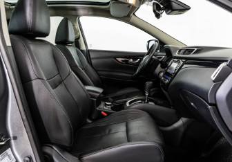 Подержанный автомобиль Nissan Qashqai 2014 года (17 фото)