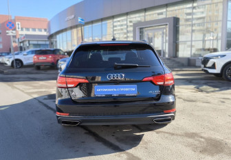 Подержанный автомобиль Audi A4 Wagon 2019 года (5 фото)