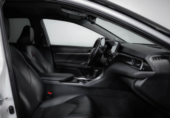 Подержанный автомобиль Toyota Camry Sedan 2021 года (24 фото)