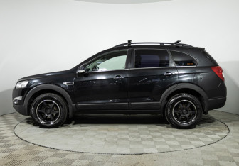 Подержанный автомобиль Chevrolet Captiva 2012 года (8 фото)