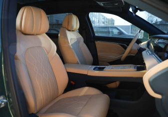 Подержанный автомобиль Voyah Free 2023 года (6 фото)