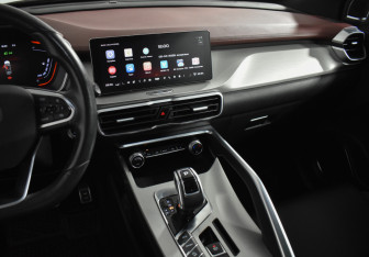 Подержанный автомобиль Geely Coolray 2021 года (22 фото)